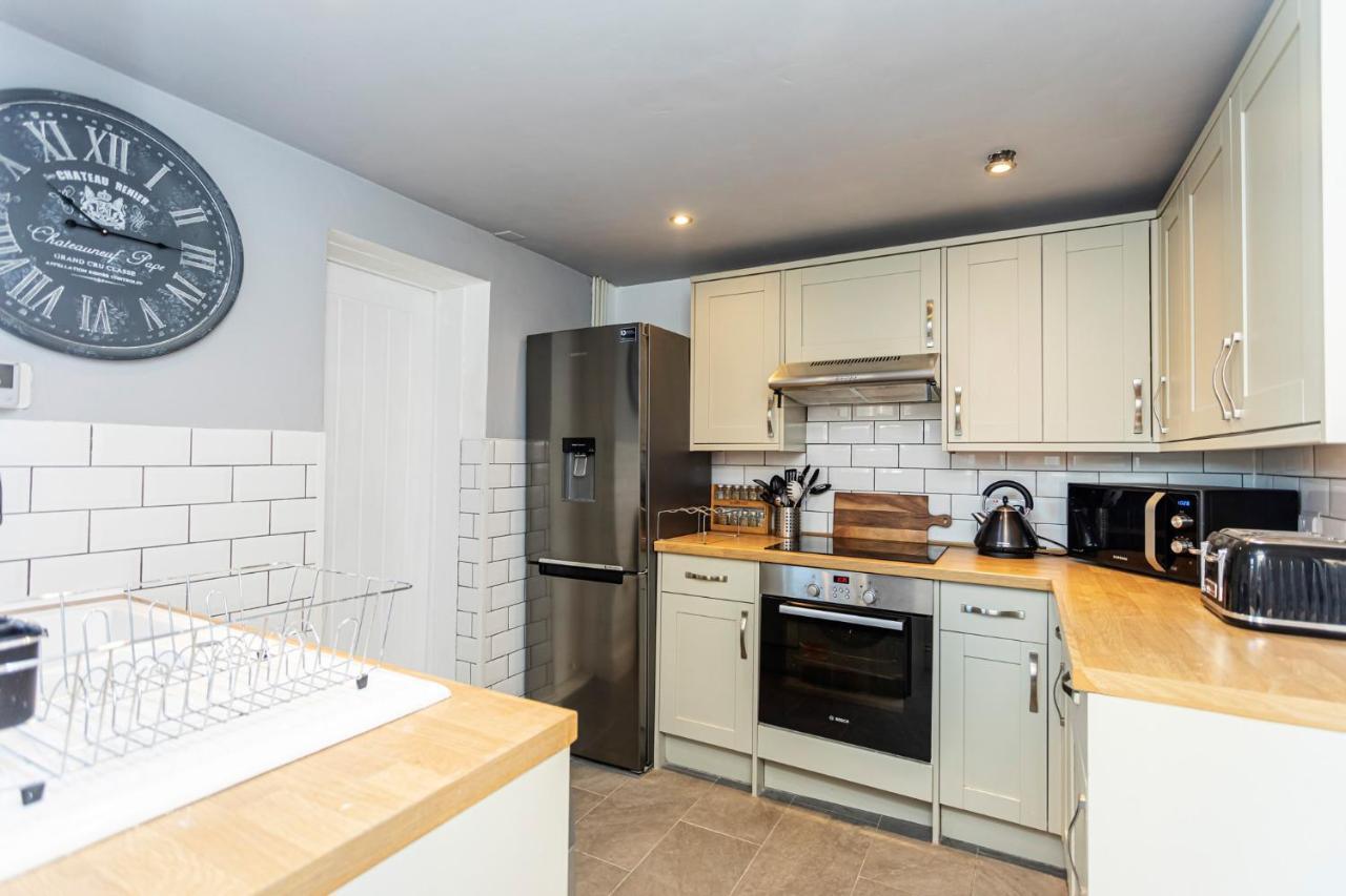 Modern 3 Bed, Heart Of Ashley Cross, 5 Mins To Sandbanks Poole Εξωτερικό φωτογραφία