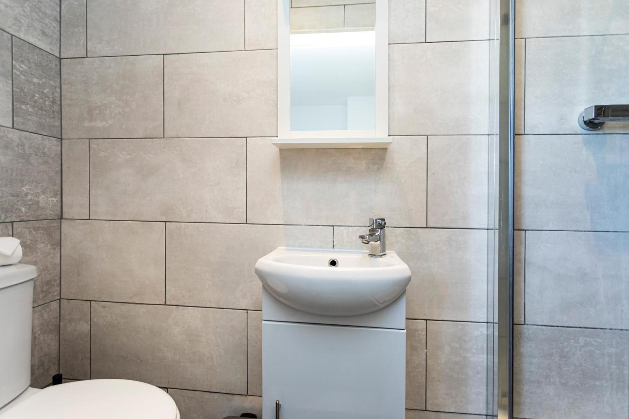 Modern 3 Bed, Heart Of Ashley Cross, 5 Mins To Sandbanks Poole Εξωτερικό φωτογραφία