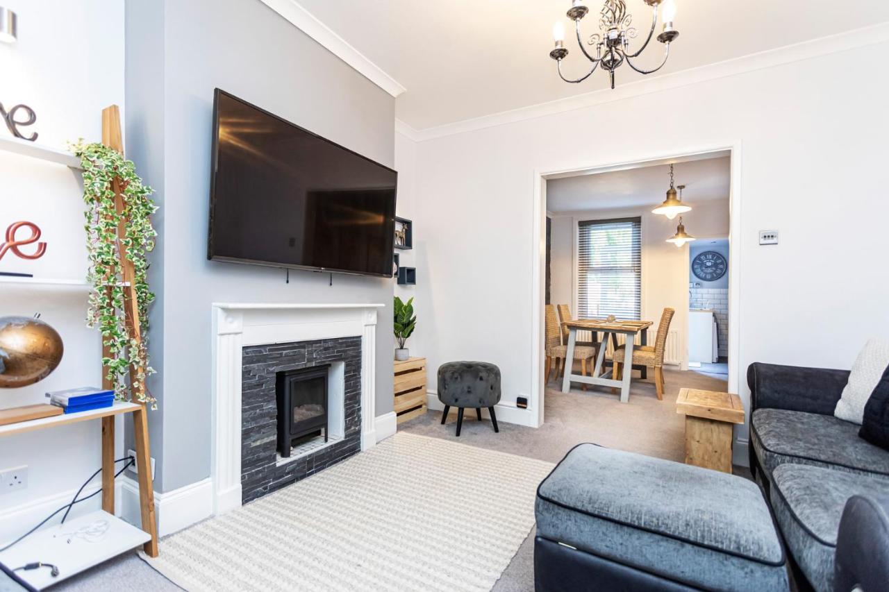 Modern 3 Bed, Heart Of Ashley Cross, 5 Mins To Sandbanks Poole Εξωτερικό φωτογραφία